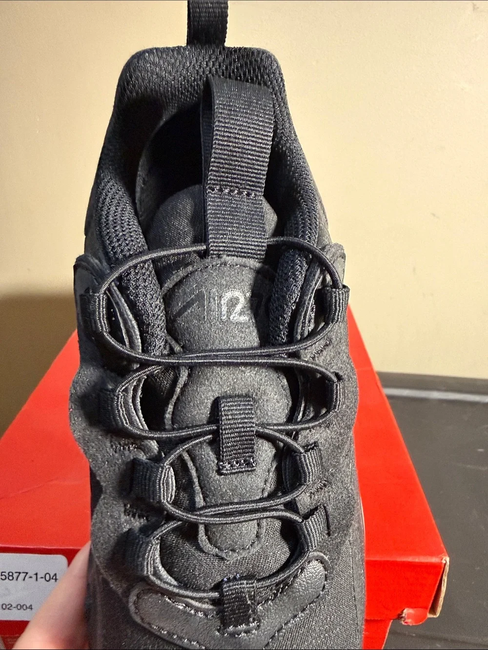 Nike Black Low-Top Air Max Sneaker slip on size 1